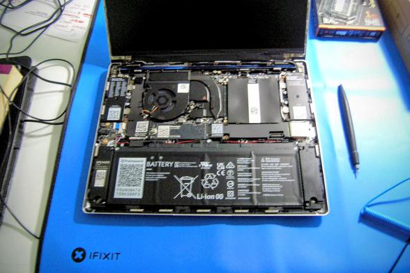 Memory and SSD installed in Framework 13 laptop.