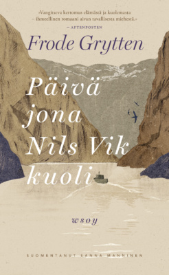 Päivä jona Nils Vik kuoli -kirjan kannessa on ruskeanharmaan sävyinen piirros vuonosta, jossa pieni vene lipuu poispäin.