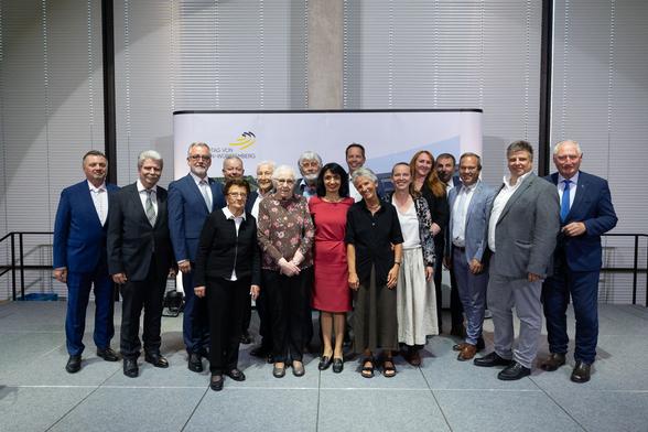 Gruppenfoto auf der Bühne