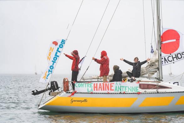Foto der "flottille antifasciste" gegen Bolloré von les soulevements de la terre