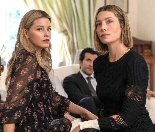 Jessica Biel and Elizabeth Banks in The Better Sister