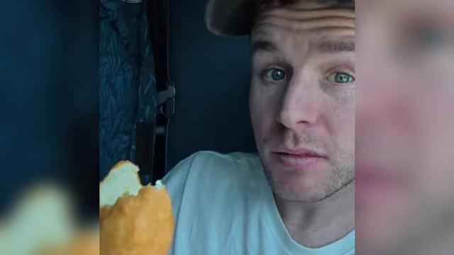 Scottish Travel Influencer, Hugh, compliments Indian Railway System