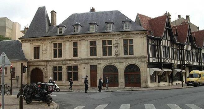 Maison natale de Jean-Baptiste de la Salle à #Reims (#Marne) Maison natale de Jean-Baptiste de la Salle : classement par arrêté du 3 avril 1920.
Suite 👉 https://monumentum.fr/monument-historique/pa00078816/reims-maison-natale-de-jean-baptiste-de-la-salle
#Patrimoine #MonumentHistorique
Photo CC-BY-SA 4.0 : Gérald Garitan