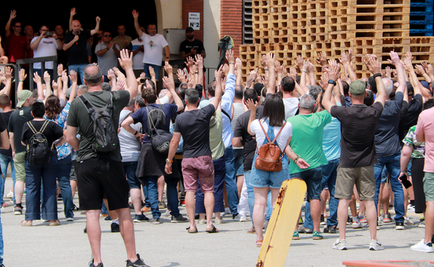 Els treballadors de Segura Viudas, el grup Freixenet, voten a favor de les condicions de l'ERO pactades amb l'empresa (ACN/Gemma Sánchez Bonel)