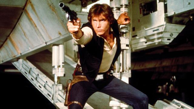 Photo d'illustration du mec de Star Wars que personne ne peut intimider et qui passe les lignes ennemies pour donner un coup de main avec son copain Chewy dans leur vaisseau Faucon Millénium.