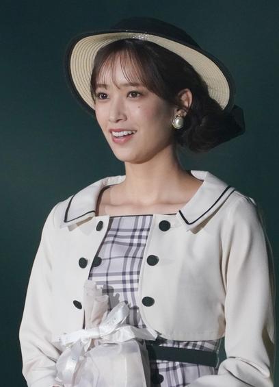 元日向坂46・佐々木久美、0歳から29年間使い続けているタオルを公開「臭くないです」 - RBB TODAY