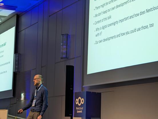 Holger Angenent on stage