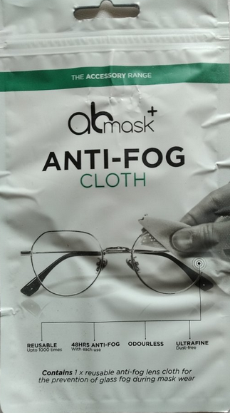 Resealable packet saying: abmask Anti-Fog Cloth, Reusable 1000 times, 48hrs Anti-Fog with each use, Odourless, Ultrafine dust-free.