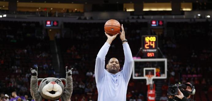 Robert Horry shatters illusions of tension, reveals truth behind "quirky" bond with Gregg Popovich