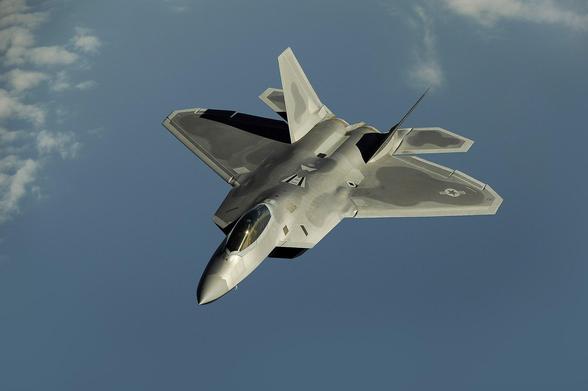 Знішчальнік F-22 «Рэптар».

#airforce #fighterjet #wikipedia