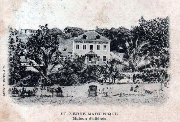 Maison coloniale de santé à #SaintPierre (#Martinique) Ruines de Saint-Pierre dues à l'éruption de la Montagne Pelée le 8 mai 1902. La maison coloniale de santé est créée en 1837 le long de la rivière Roxelane....
Suite 👉 https://monumentum.fr/monument-historique/pa00105978/saint-pierre-maison-coloniale-de-sante
#Patrimoine #MonumentHistorique
Photo CC-BY-SA 4.0 : H. Dupuis