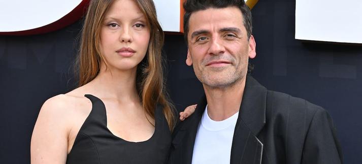 Mia Goth y Oscar Isaac, protagonistas del reparto de Frankenstein de Guillermo del Toro para Netflix / Axelle/Bauer-Griffin