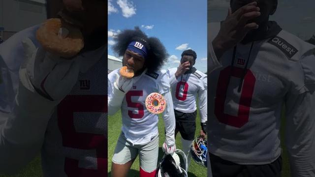 What's your favorite donut flavor?! 🍩 #shorts #nfl #giants