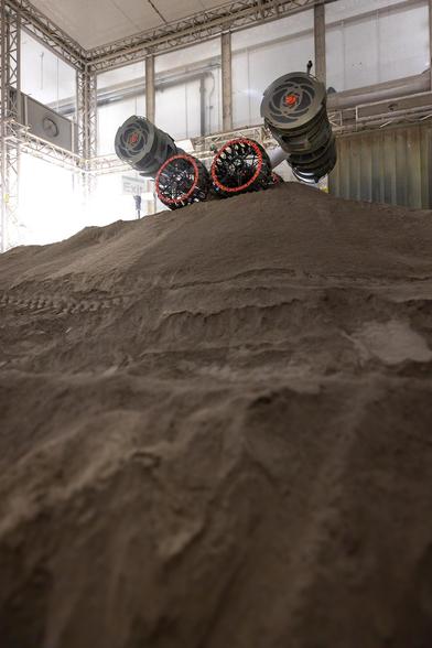 RASSOR_Excavation_Testing_Swamp_Works_(KSC-20250603-PH-FMX01_0090).jpg