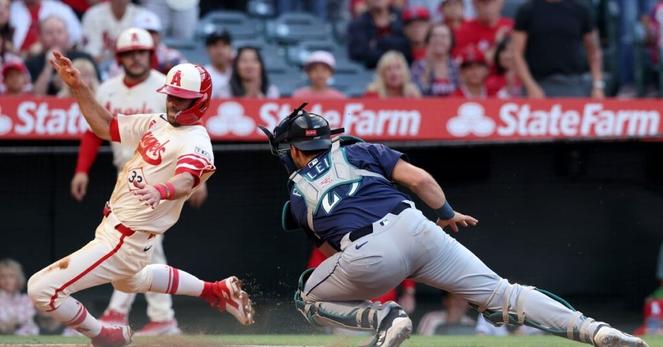 The Mariners keep getting bad news and keep losing, this time 5-4 against the Angels