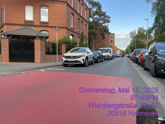 Hannover Kavallerie & Die Polizei ahnden das abstellen länger als 60min nicht mit 80€ in Fahrradstraßen.