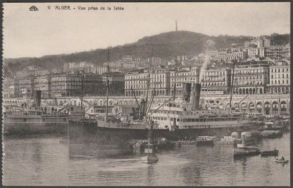 Printed monochrome postcard showing a view of the port of Algiers in Algeria.

Published by the Cie Alsacienne des Arts Photomécaniques, Strasbourg, No 11, c.1930.

Postally unused.

Excellent condition, with minimal corner bumps and light album marks.