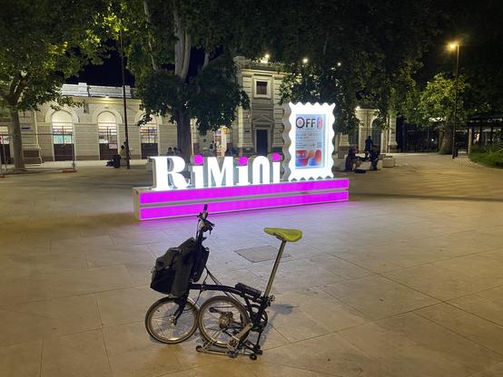 My Brompton in Rimini, ready to take me to my bed 😴