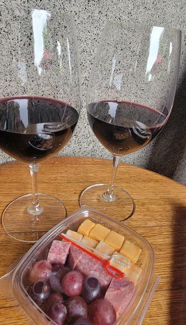 Glasses of Syrah 2012 from Lynfred Winery in Roselle IL