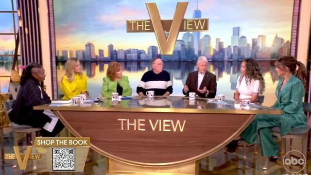James Patterson Takes Less Than a Second to Confirm Trump Cheats at Golf
