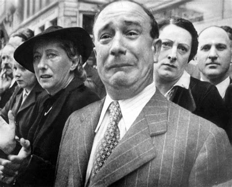 Frenchman weeps as Nazi soldiers march into the capital of Paris, on June 14, 1940

On June 14th.
On June 14th.

https://www.studenthandouts.com/world-history/world-war-ii/pictures/frenchman-weeping-as-germans-enter-paris.htm