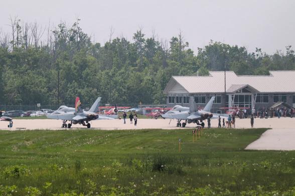 Two RCAF F-18 Hornets