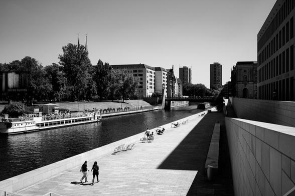 Monochrome street photography from Berlin, Germany.