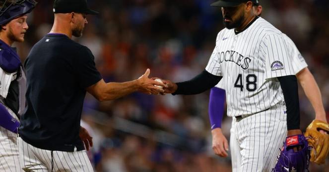 New York Mets 8, Colorado Rockies 1: Late night with runners left on base