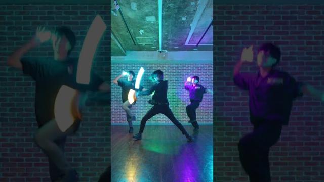 明日の私に幸あれ / ナナヲアカリでヲタ芸！【ひろぴー白アルスほーくあい】【ギルドの受付嬢ですが、残業は嫌なのでボスをソロ討伐しようと思いますED】#ヲタ芸 #踊ってみた#ギルます