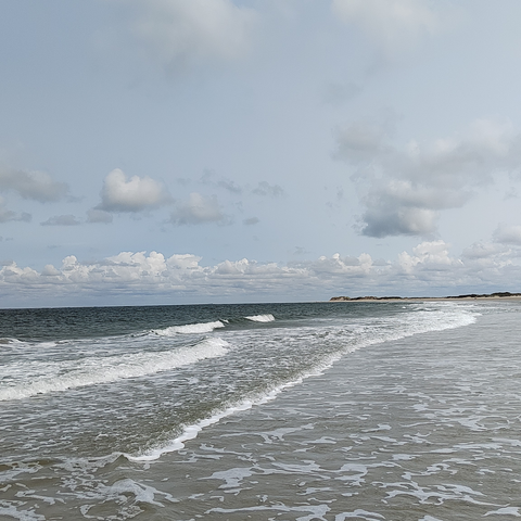 Wellen am Strand von Borkum