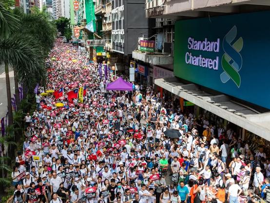 1 million people dressed in white marching through the streets of Wanchai in Hong Kong in opposition to the then proposed extradition bill.