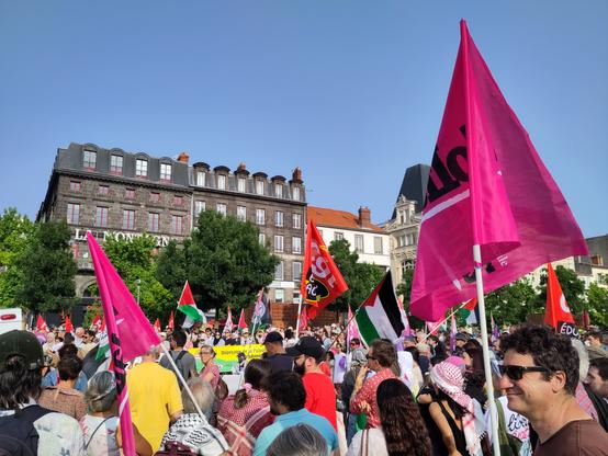 Photo du rassemblement pour Gaza et la flottille.
