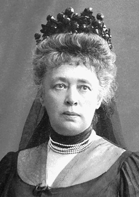 Bertha von Suttner, Nobel Peace Prize 1905. By Unknown author - http://www.nobelprize.org/nobel_prizes/peace/laureates/1905/suttner.html, Public Domain, https://commons.wikimedia.org/w/index.php?curid=18355682