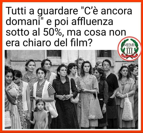Tutti a guardare "C'è ancora domani" e poi affluenza sotto al 50%, ma cosa non era chiaro del film?

Nell'immagine, una scena del film