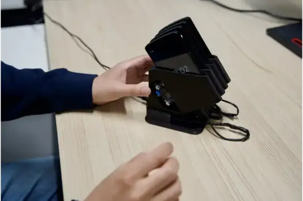 Old smartphones can have a new life as tiny data centers

Researchers at the University of Tartu Institute of Computer Science introduce a novel approach to reducing electronic waste and advancing sustainable data processing: turning old smartphones into tiny data centers.

https://techxplore.com/news/2025-06-smartphones-life-tiny-centers.html