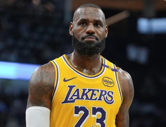 LeBron James Was Emmanuelle Chriqui's Favorite 'Entourage' Cameo