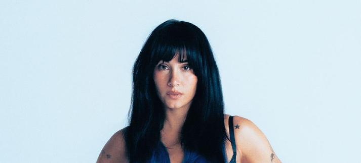Aitana en la sesión de fotos como parte de la promoción de 'Cuarto azul', su cuarto álbum de estudio / Universal Music Spain