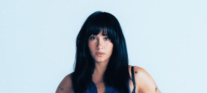 Aitana en la sesión de fotos como parte de la promoción de 'Cuarto azul', su cuarto álbum de estudio / Universal Music Spain