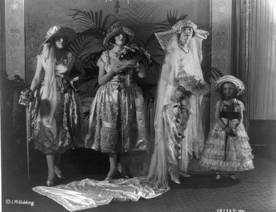 An image associated with the Instagram post https://millsfield.sfomuseum.org/id/1729358987/
