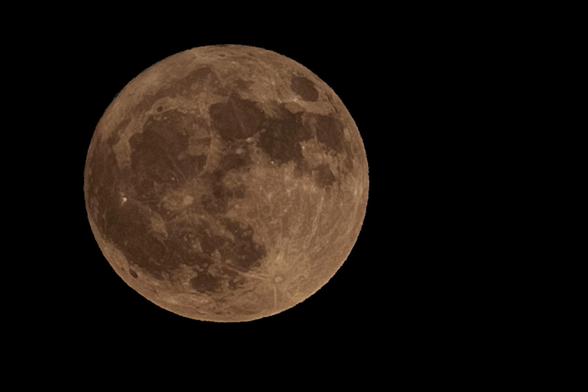 June's Full Moon - The Strawberry Moon
100% Illuminated

Thanks using the Looney 11 Rule