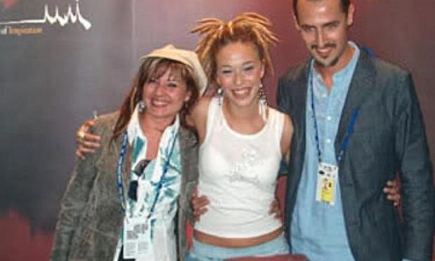 Los componentes de Andermay, junto a Beth. (Imagen cedida por Ander Pérez)
