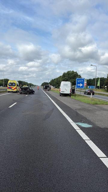 Ongeval met meerdere voertuigen op de A1 bij Stroe