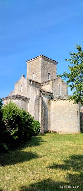 Église carolingienne de Germigny