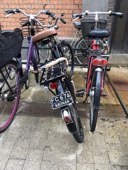 Un vélo de marque Kronan à Uppsala
