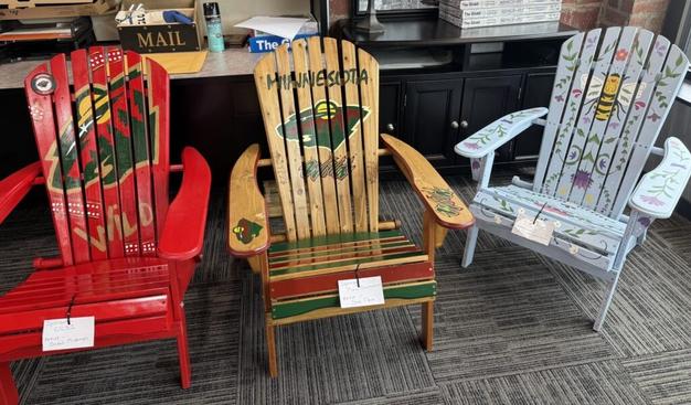 Regatta Chair Auction proceeds to benefit Worthington Hockey Association - The Globe