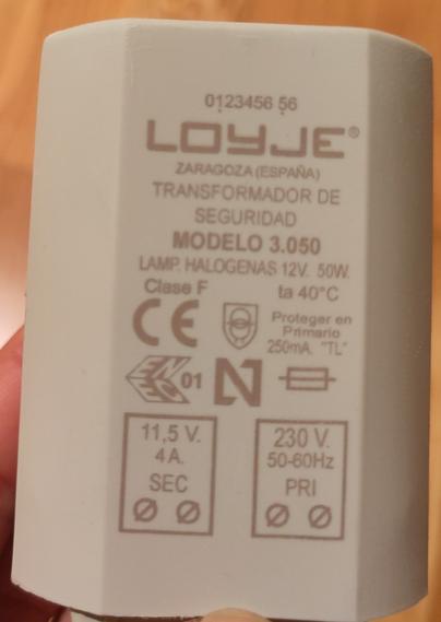 Transformer

Loyle
Model 3.050

For halogen lamps, 12V 50W

Class F

Proteger en primario 250mA "TL"

Connectors one side 11.5V 4A SEC
Other side 230V 50-69Hz PRI