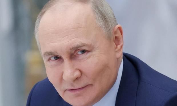 El presidente ruso, Vladimir Putin, presidiendo una reunión del consejo de la organización Rusia - Tierra de Oportunidades en Moscú, el 27 de mayo de 2025. (Sputnik / Alexander Kazakov / Pool via REUTERS)