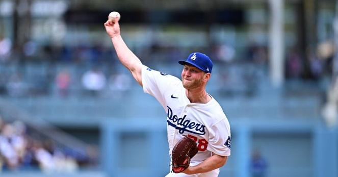 Dodgers News: Ben Casparius, Dave Roberts, Freddie Freeman