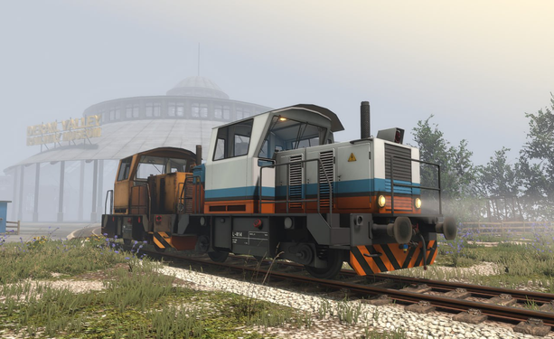 Derail Valley Simulator. My new, restored DE2 with the Demonstrator paint job. My new lead engine.