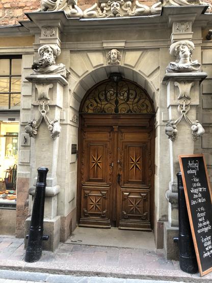 Porte d’entrée d’immeuble à Stockholm